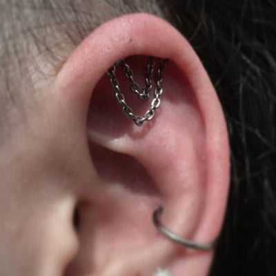 G23 Titanium Threadless Push In Double Hanging Chains Curved Bar Top