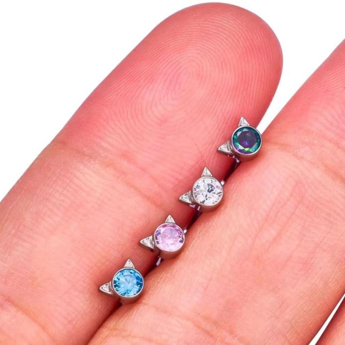 G23 Titanium Internally Threaded CZ Cat Ear Top