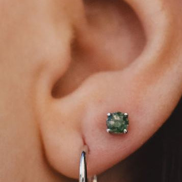 G23 Titanium Threadless Push In Prong Set Moss Agate Stone Top