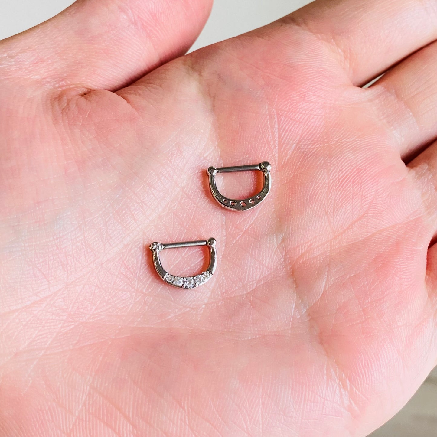 Prong Set 5 CZ Gem Steel Septum Clicker