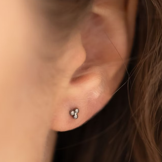 Steel Threadless Push In Trinity Bead Labret Tragus