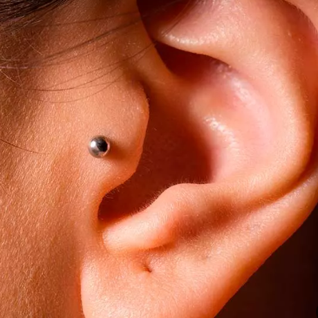 G23 Titanium Ball Labret