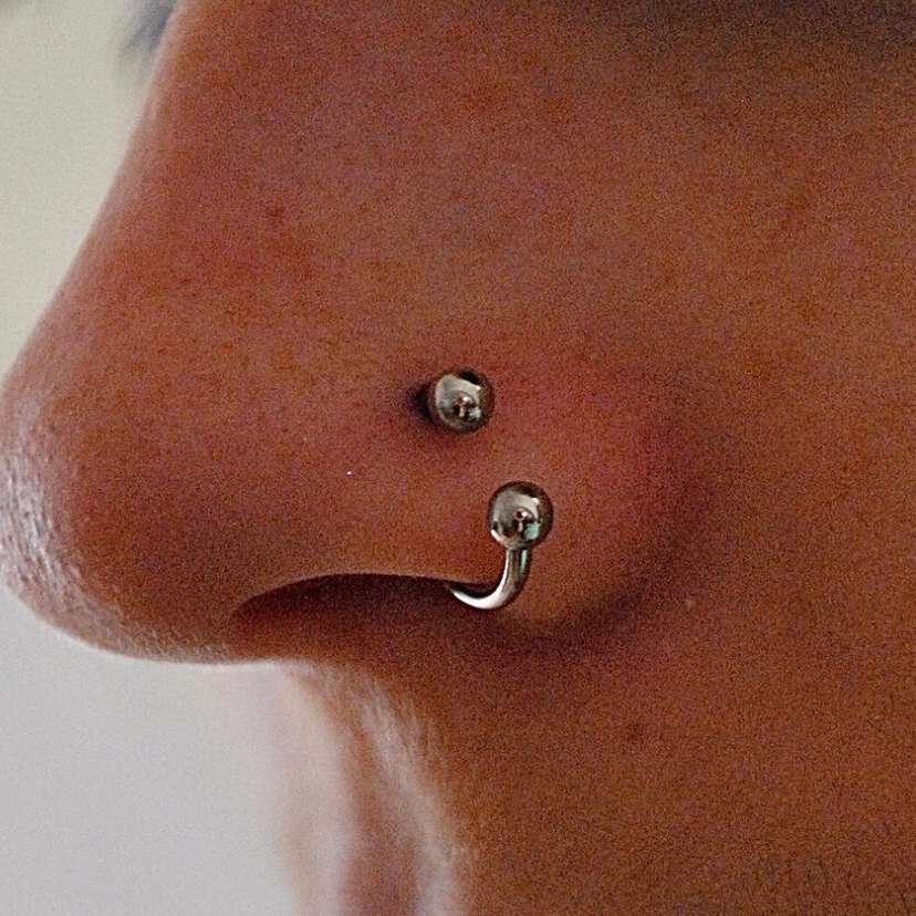 20G Steel Ball Horseshoe