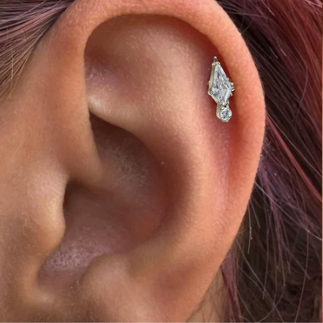 G23 Titanium Internally Threaded Pointed Kite CZ Labret