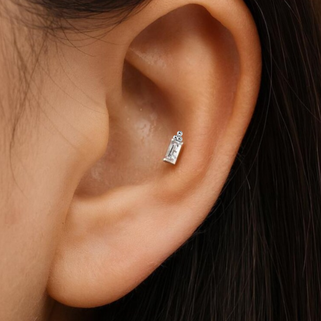 G23 Titanium Threadless Push In Beaded Baguette CZ Labret