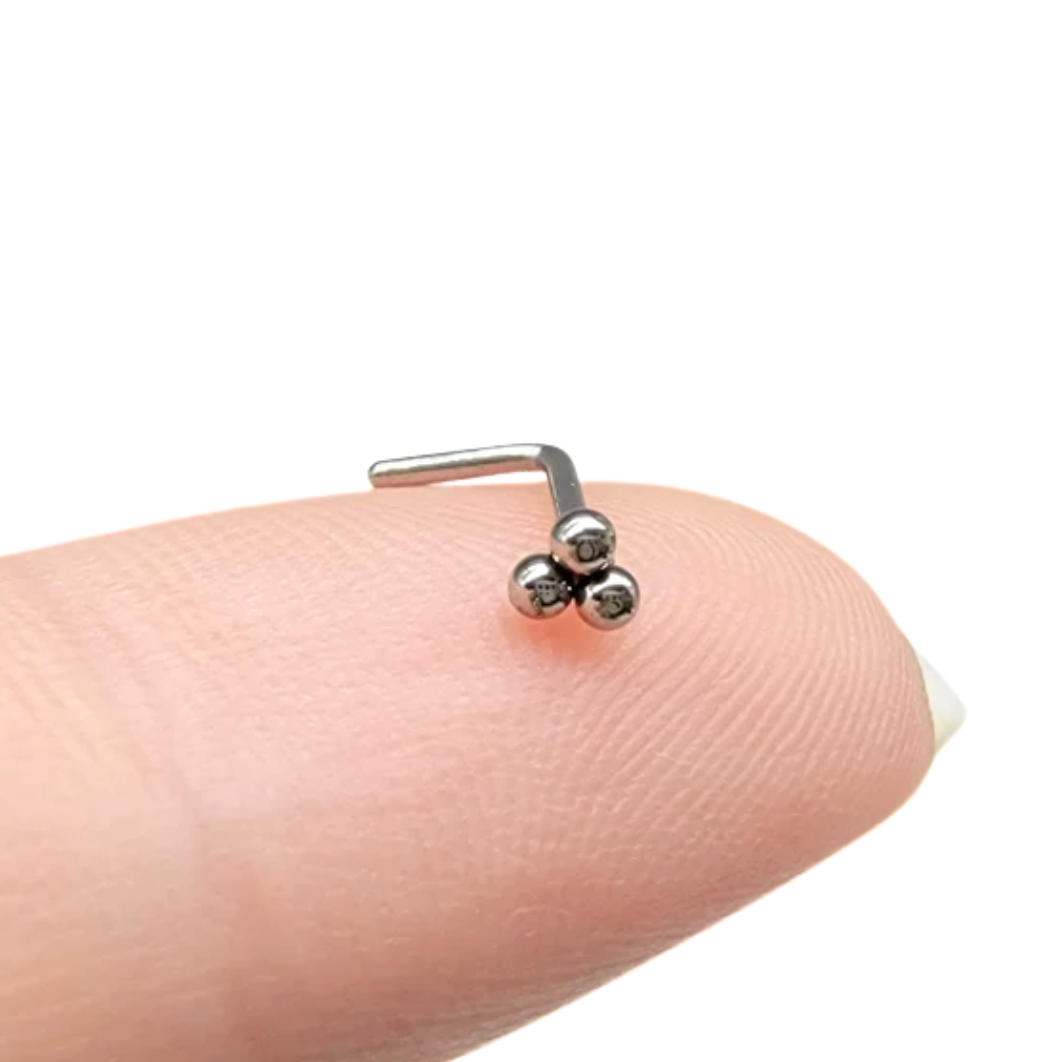 G23 Titanium Trinity Beads L Bend Nose Ring
