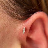 Gold Ion Plated Steel Threadless Push In Rectangle Baguette CZ Bar Tragus Labret