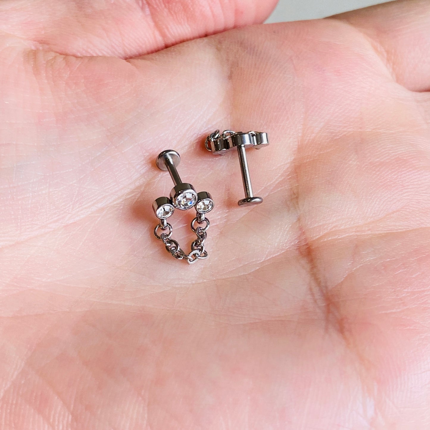 Internally Threaded Steel 3 CZ Cluster Chain Labret