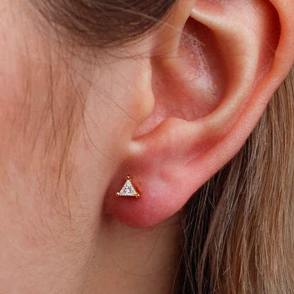 Gold Ion Plated Top Steel Threadless Push In Triangle CZ Tragus Labret