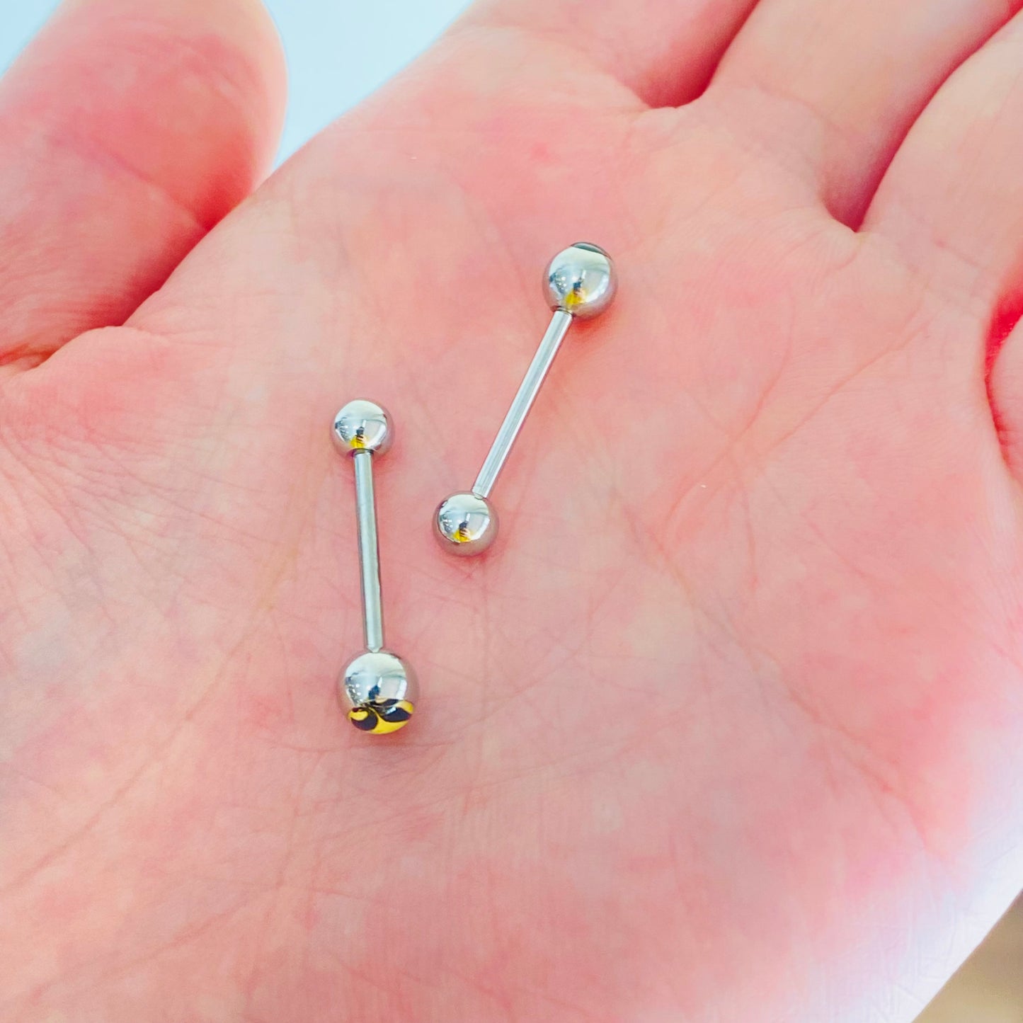 Fleur de Lis Ball Logo Tongue Ring