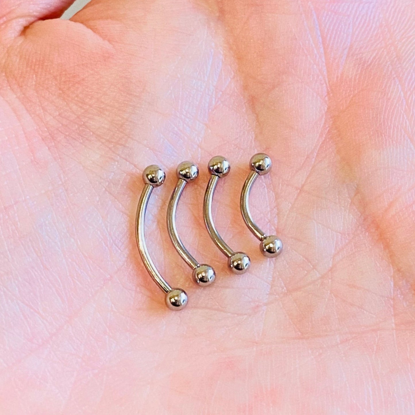 G23 Internally Threaded 16G Titanium Curved Barbell