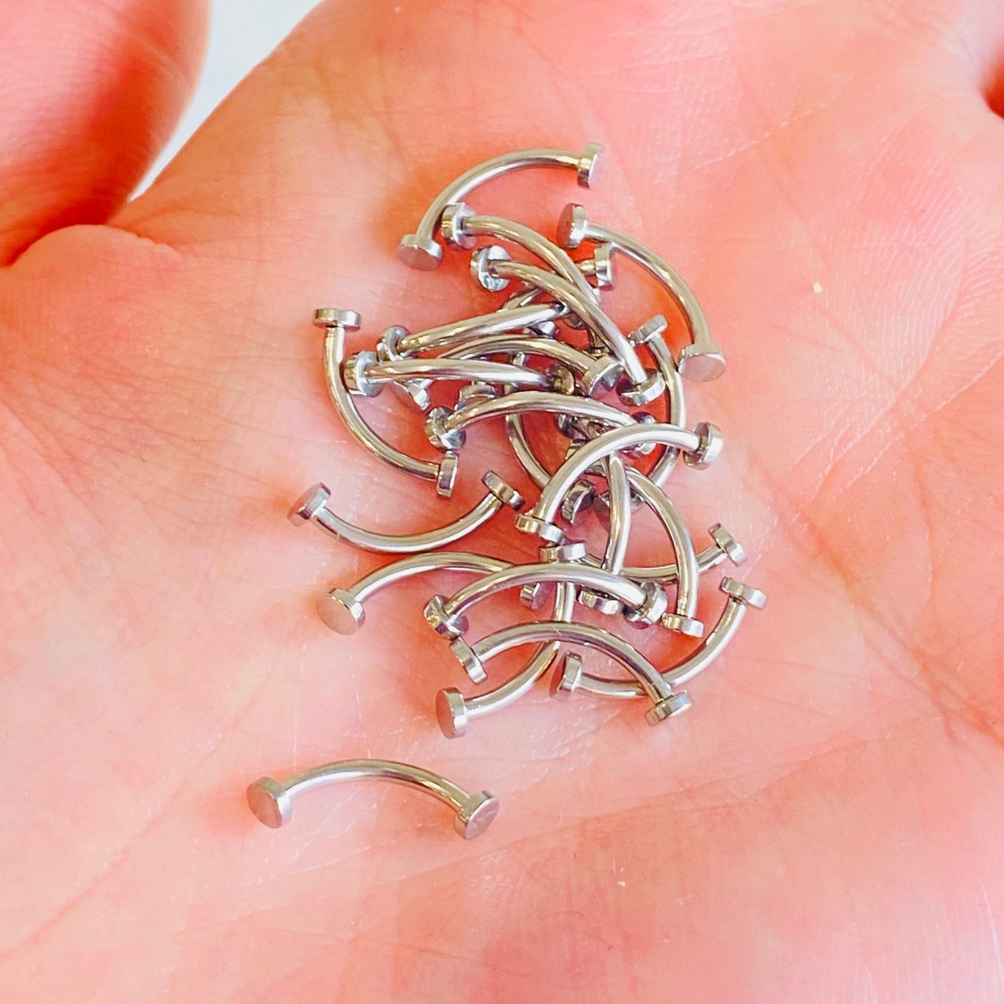 Internally Threaded Flat Disc Curved Barbell