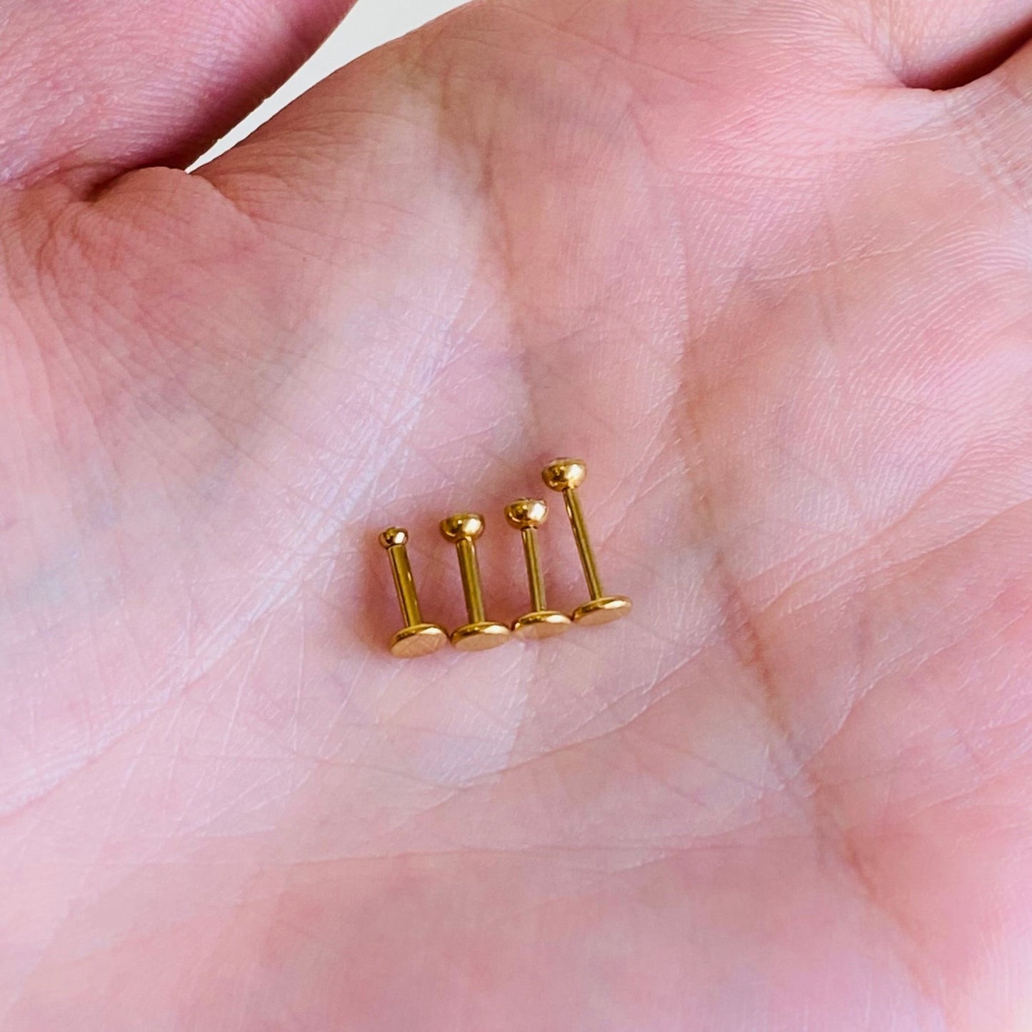 18G 16G Flat CZ Ion Plated Internally Threaded Labret