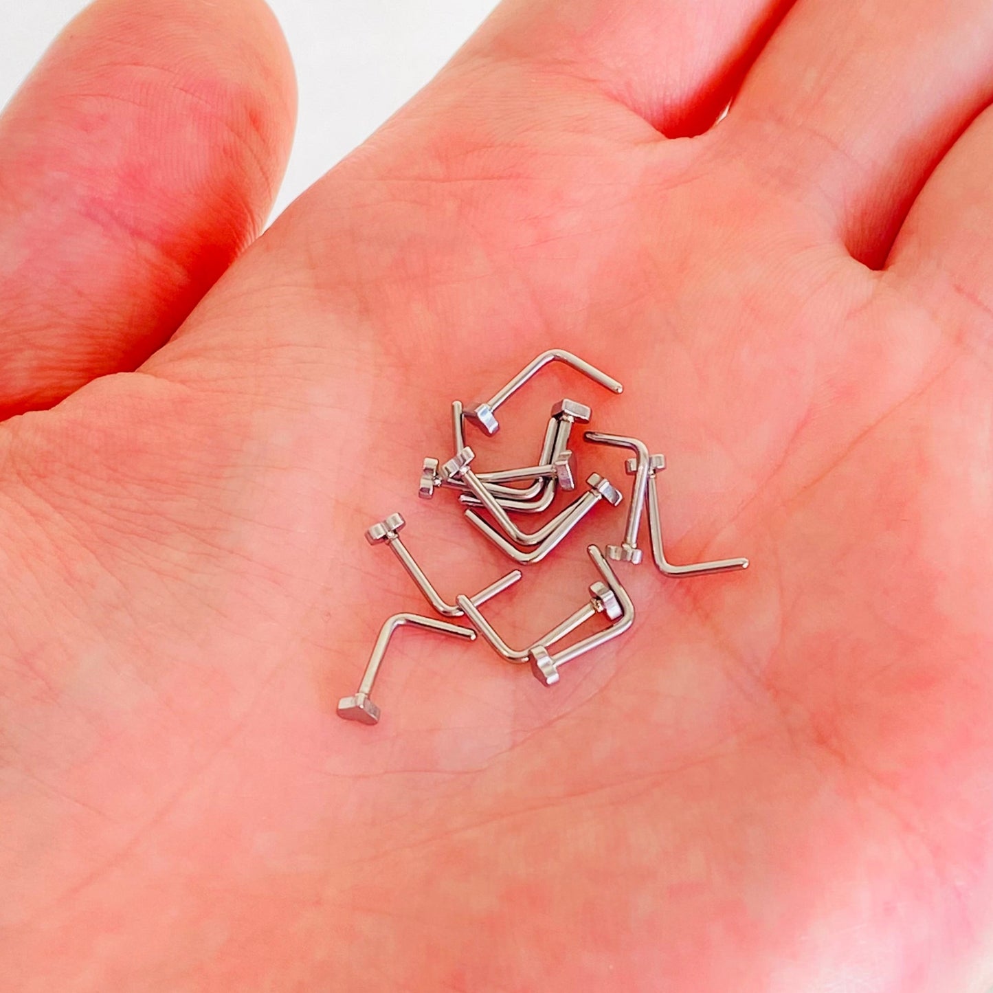 Steel Heart Logo L Bend Nose Fishtail Ring