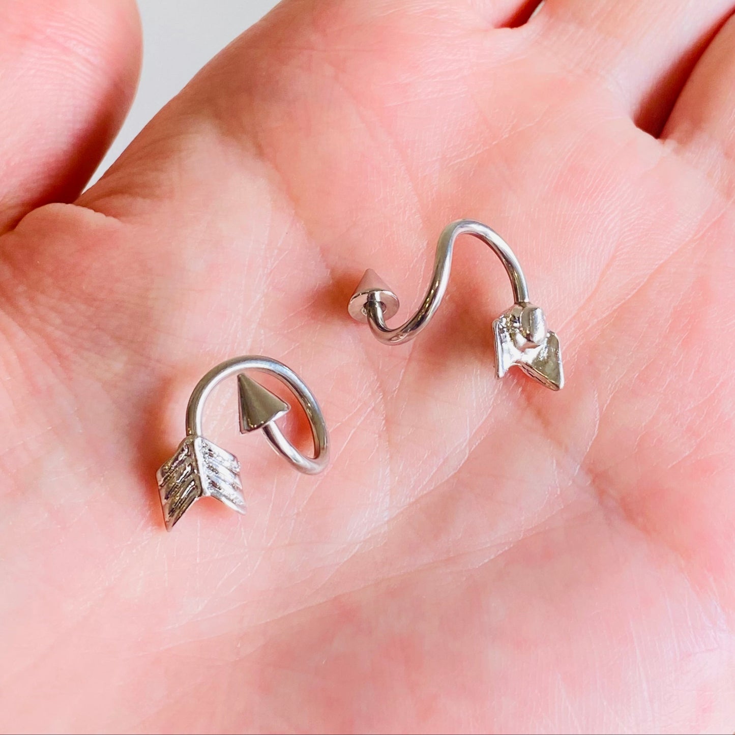 Steel Arrow Spiral Barbell