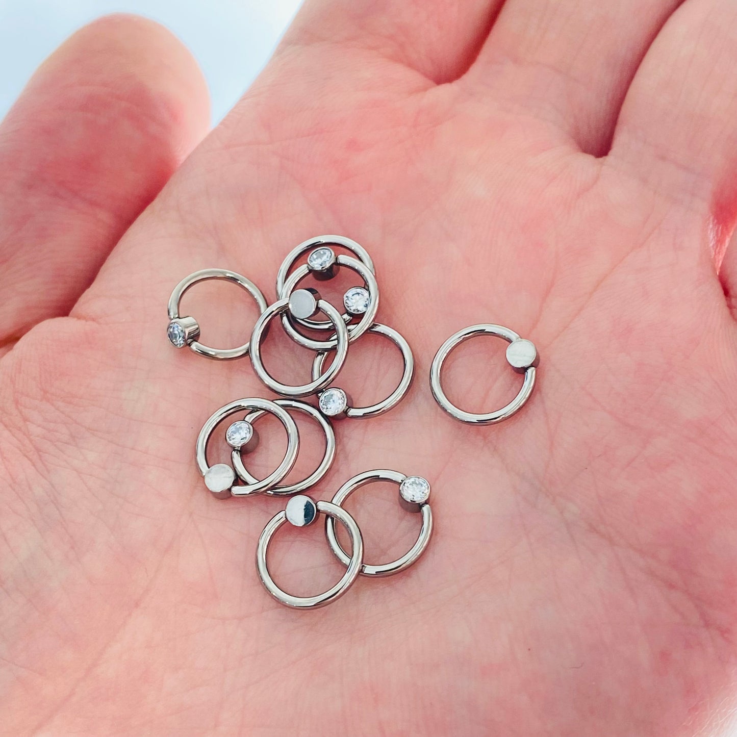 G23 16G Titanium Flat CZ Captive Ring