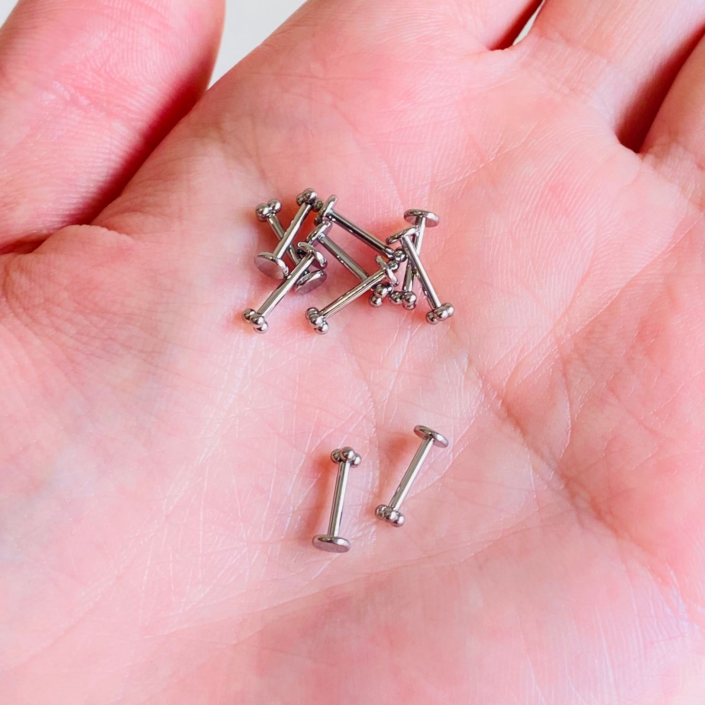 G23 Titanium Internally Threaded Trinity Bead Tragus Labret