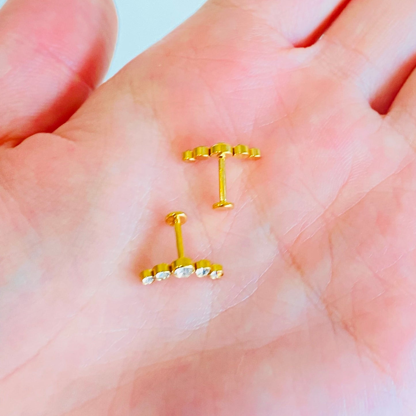 Gold Steel Threadless Push In 5 CZ Cluster Ion Plated Tragus Labret
