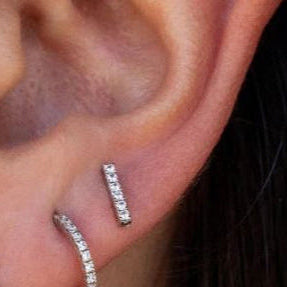 Steel Threadless Push In 5 CZ Straight Bar Tragus Labret