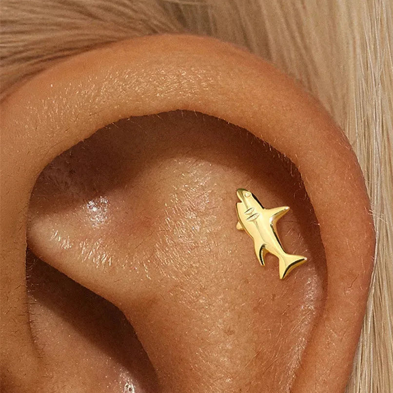 G23 Titanium Internally Threaded 3D Shark Tragus Labret
