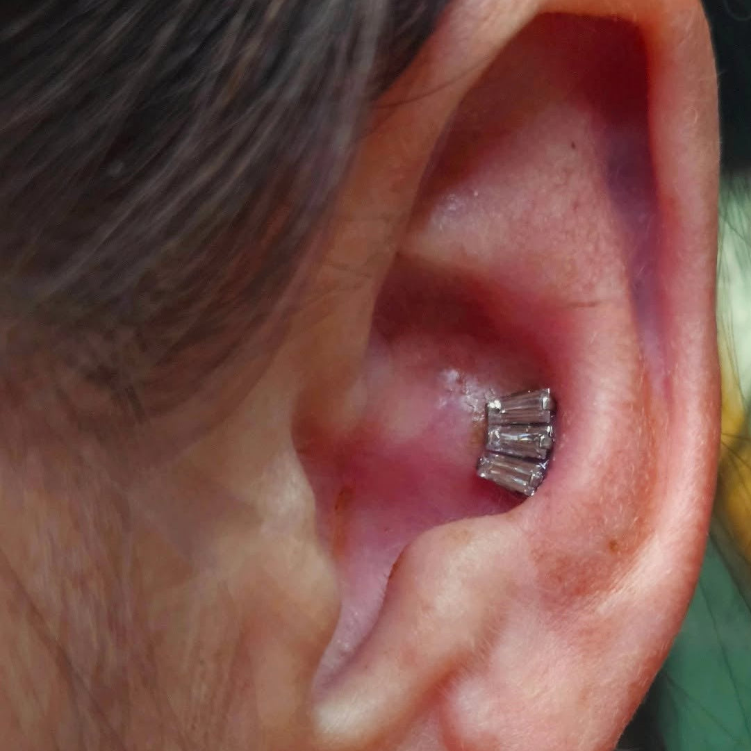 G23 Titanium Internally Threaded 3 Baguette CZ Cluster Labret