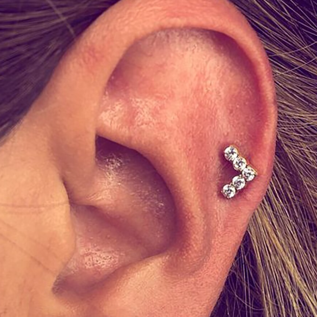 G23 Gold PVD Titanium Internally Threaded 5 CZ Chevron Top Tragus Labret