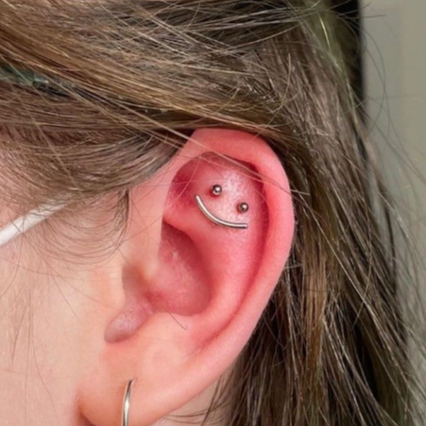 G23 Titanium Internally Threaded Smile Face Labret Set