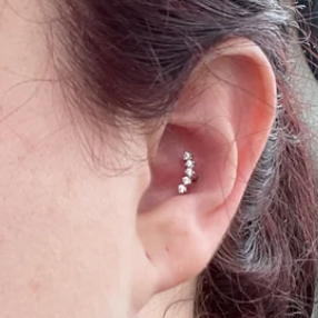 G23 Titanium Threadless Push In Curved Bar 5 CZ Tragus Labret