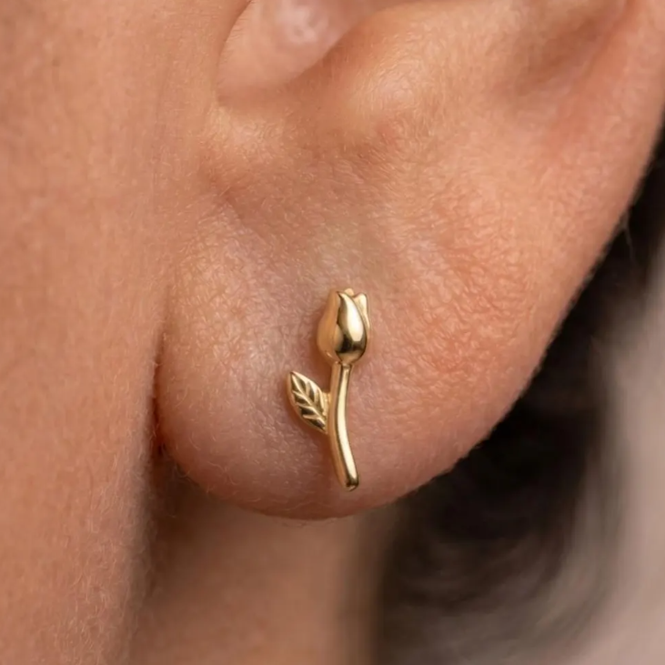 G23 Gold PVD Titanium Internally Threaded 3D Rose Tragus Labret