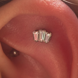 G23 Titanium Internally Threaded 3 Baguette CZ Cluster Labret