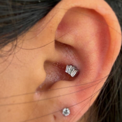 G23 Titanium Internally Threaded 3 Baguette CZ Cluster Labret