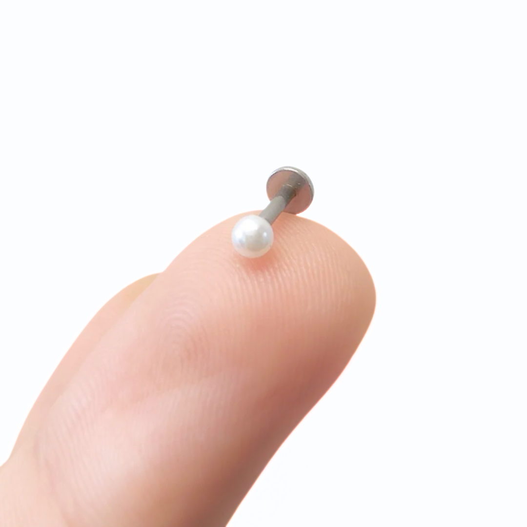 Steel Internally Threaded Pearl Tragus Labret