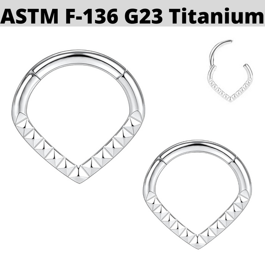 G23 Titanium Pyramid Cut Chevron Hinged Segment Clicker