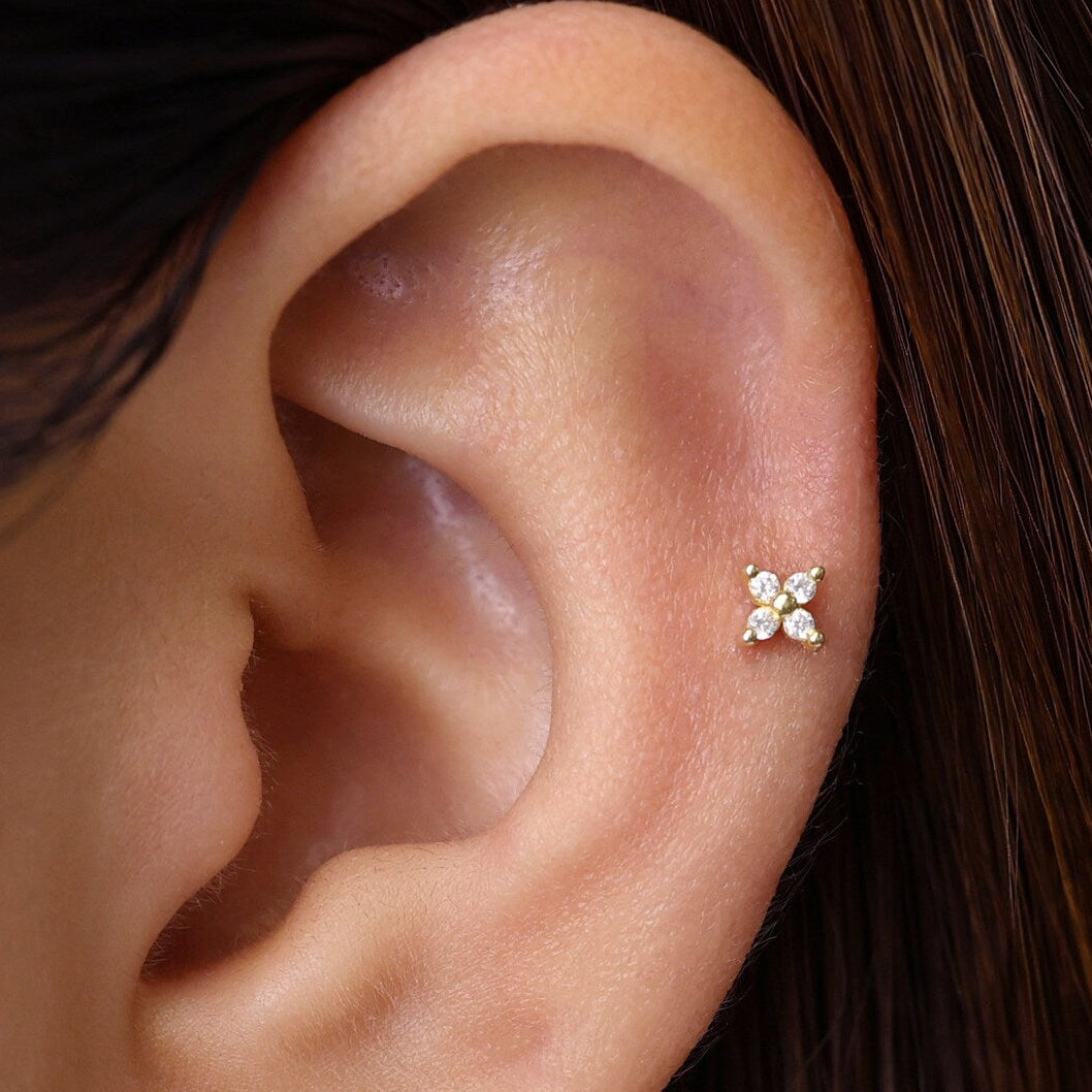 G23 Titanium Threadless Push In 4 CZ Clover Leaf Tragus Labret