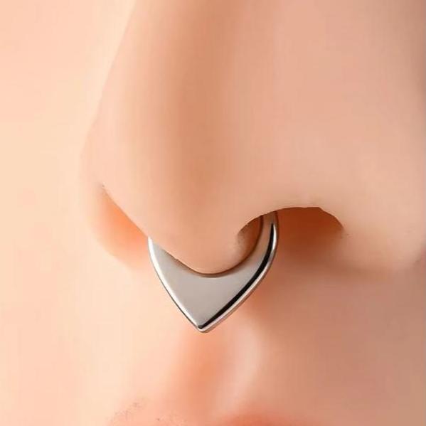Steel Flat Teardrop Chevron Hinged Clicker