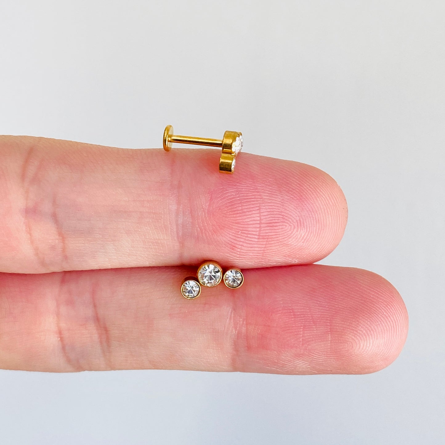 G23 Gold PVD Titanium Internally Threaded 3 CZ Cluster Tragus Labret