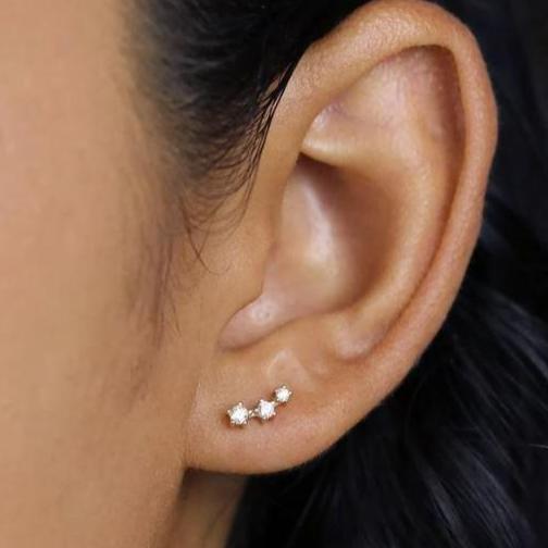 G23 Titanium Threadless Push In 3 CZ Tragus Labret