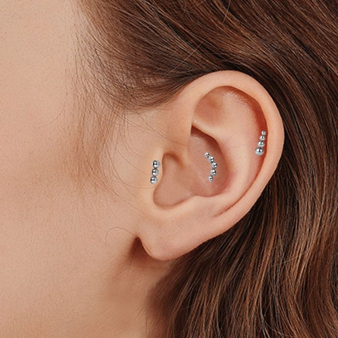 G23 Titanium Internally Threaded Curved 5 Balls Tragus Labret