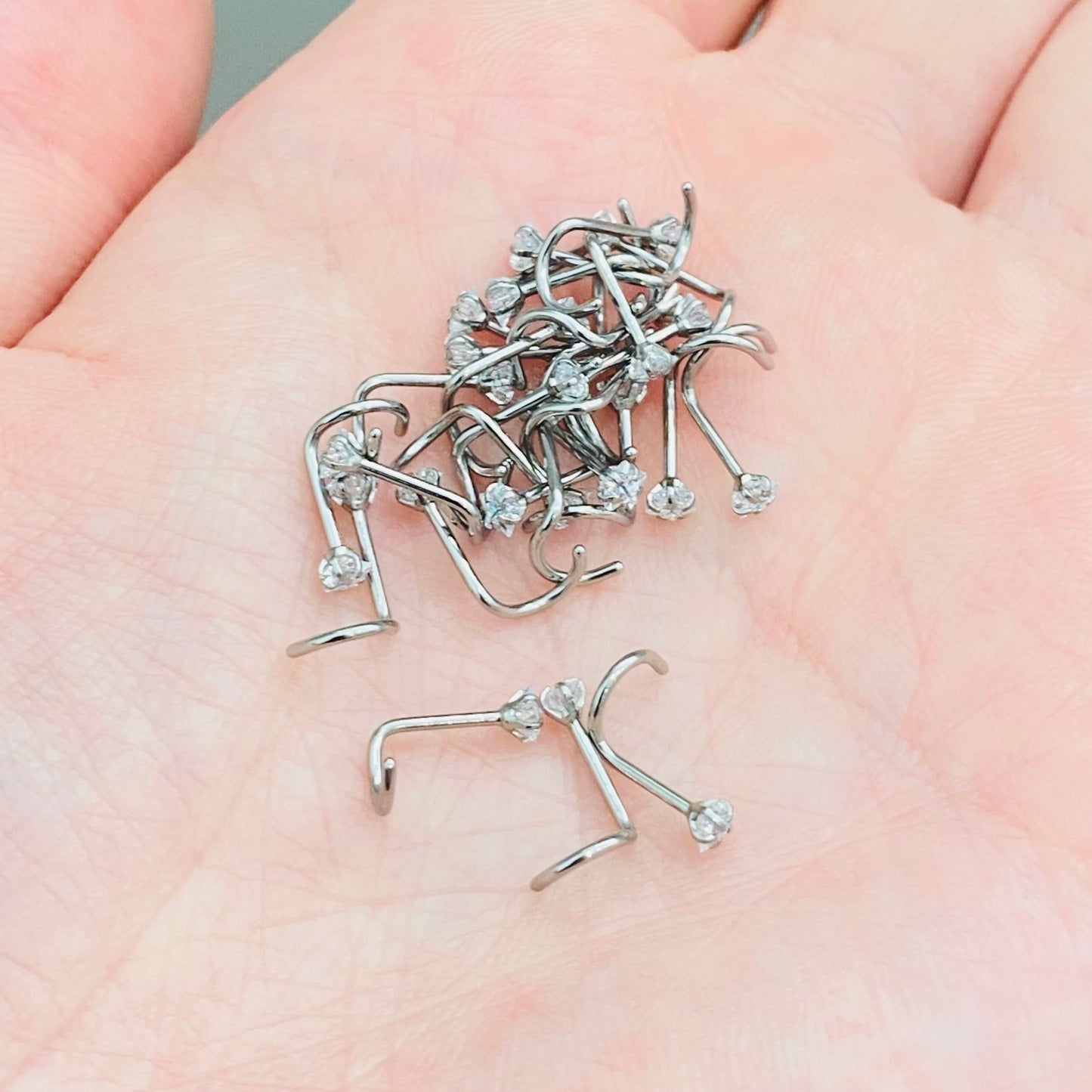 Prong Set Heart CZ Steel Nose Screw