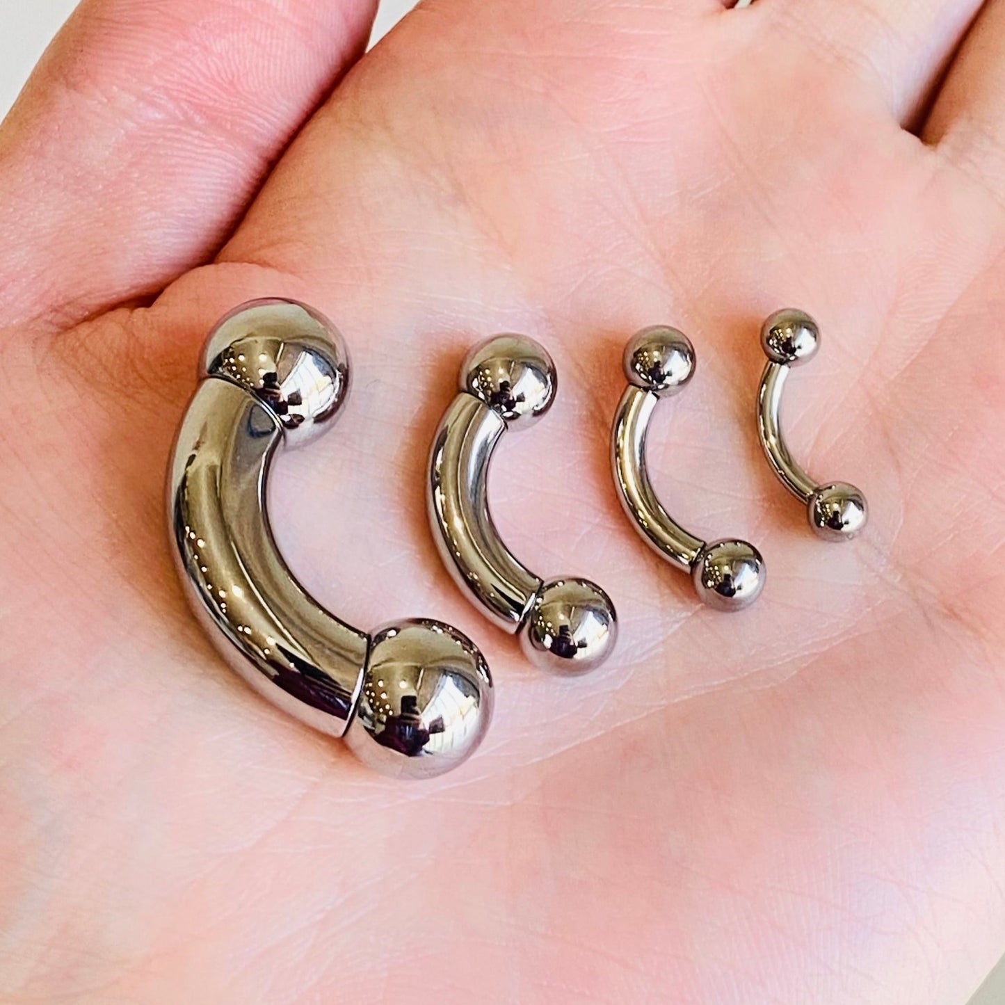 G23 Internally Threaded Heavy Gauges Titanium Ball Curved Barbell
